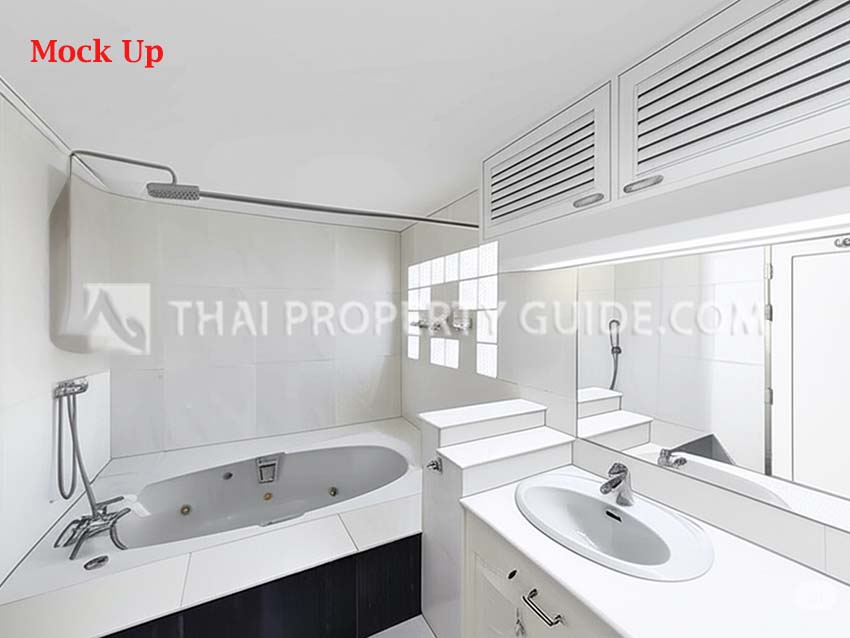 House with Shared Pool in Bangnatrad 